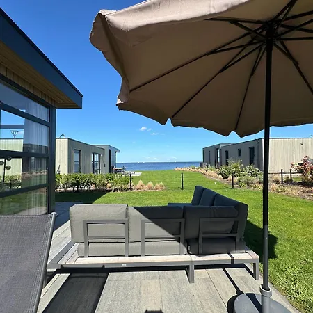 Enkhuizer Ijsselmeerblick Zweite Reihe Mit Zaun Haus Nr 221 Holiday home Enkhuizen