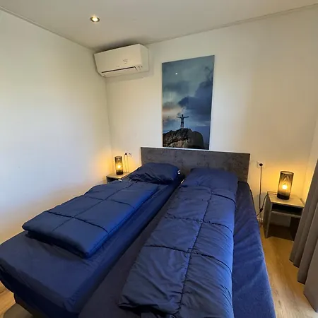 Enkhuizer Ijsselmeerblick Zweite Reihe Mit Zaun Haus Nr 221 * Энкхейзен