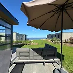 Enkhuizer Ijsselmeerblick Zweite Reihe Mit Zaun Haus Nr 221 Сasa de vacaciones Enkhuizen